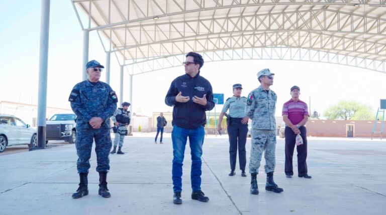 Recorre Mugüerza comunidades jerezanas