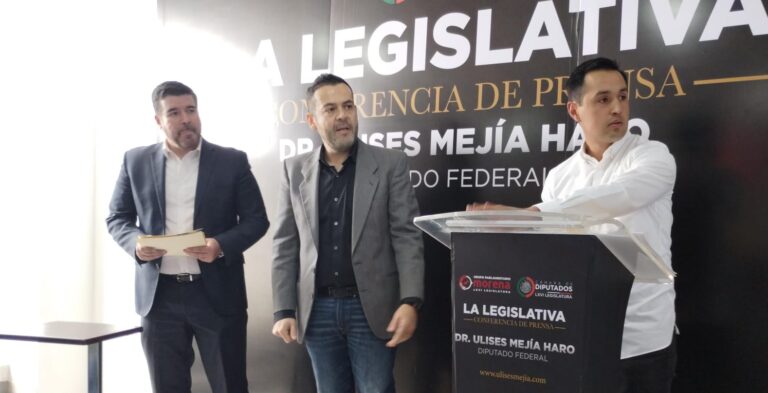 Ulises Mejía respalda reforma energética