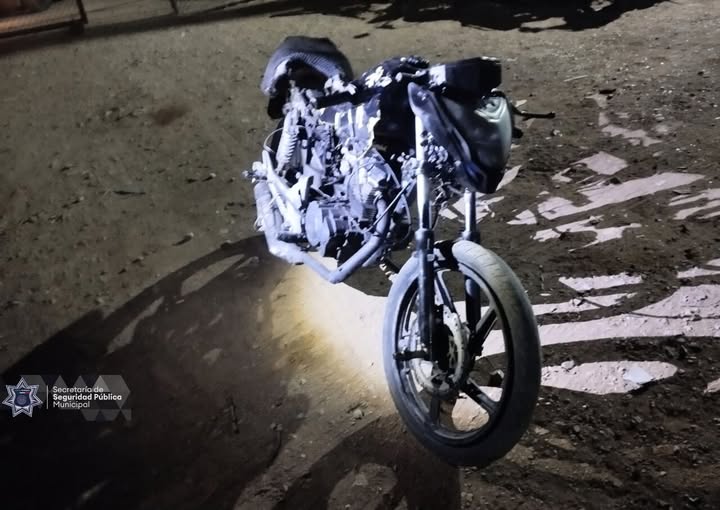 Aseguran motocicleta robada en El Orito