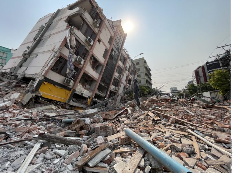 Aumenta a más de 3 mil muertos por terremoto en Birmania