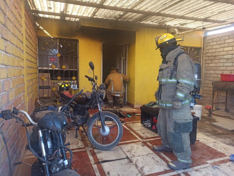 Deja daños materiales incendio en fraccionamiento Abel Dávila García