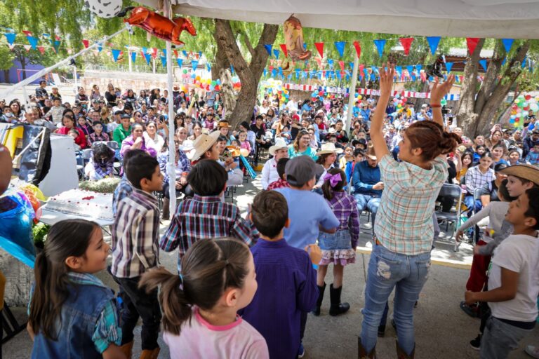 Festejan a la niñez del CREE por el Día del Niño y la Niña
