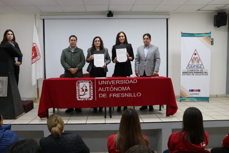 Firman convenio CDHEZ y UAF