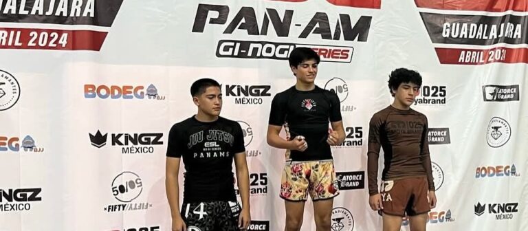 Francisco Luna gana medalla en el ESL