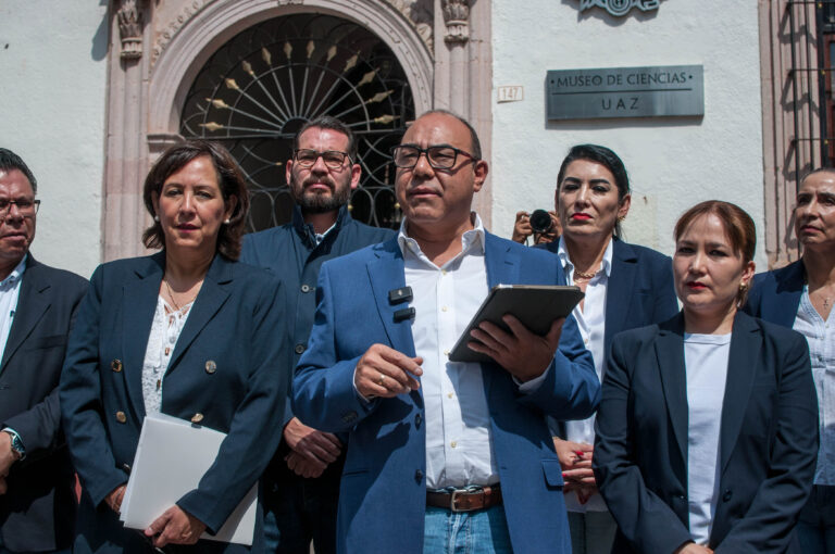 Impulsa Román reforma y autonomía
