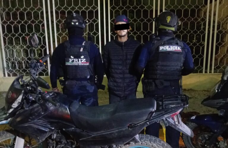 Lo detienen por pasearse en moto robada