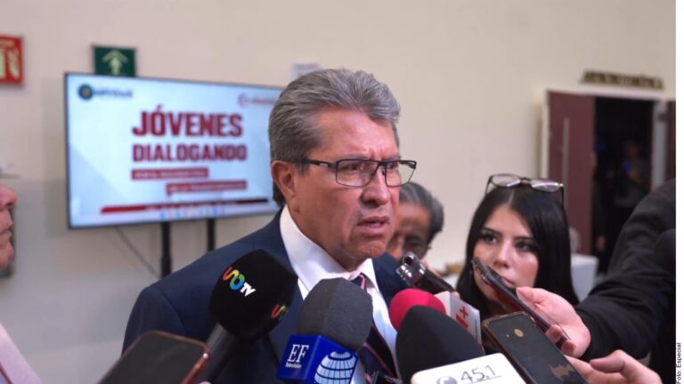Descarta Monreal renuncia de Rocha; ve tema político