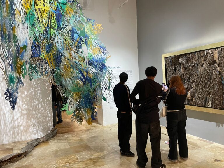 Debaten sobre la resignificación de los museos