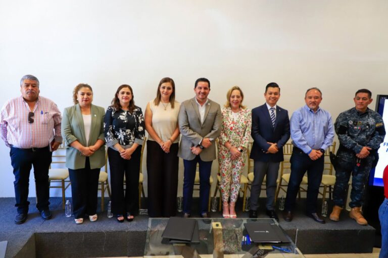 Ayuntamiento firma convenio con universidades