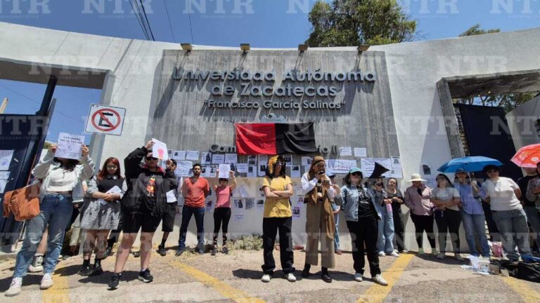 Con tendedero, exhiben acoso en la UAZ