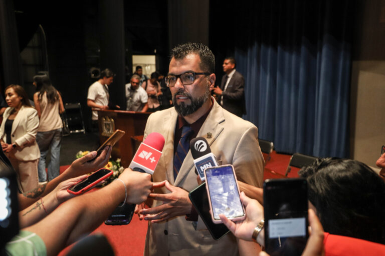 Concretada, destitución de Ibarra: rector interino