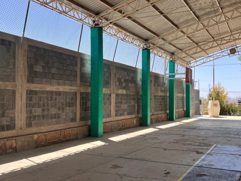 Construyen muro perimetral en Cobaez, plantel Morelos