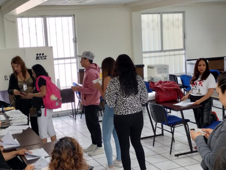 Llevan a cabo 1ª jornada de votación UAZ