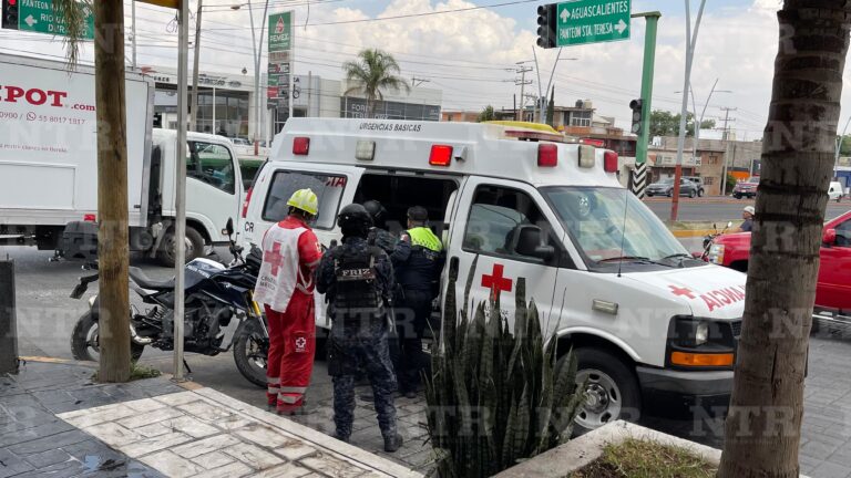 Motociclista termina lesionado tras choque