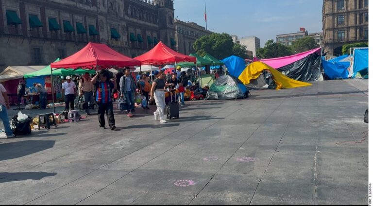 Ofrece 4T 800 mdp a CNTE-Oaxaca; acuerda levantar plantón
