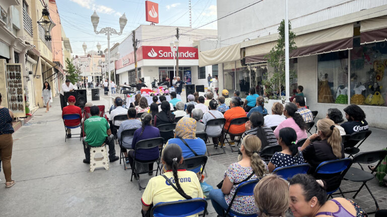 Reclaman reglas para regular el comercio informal