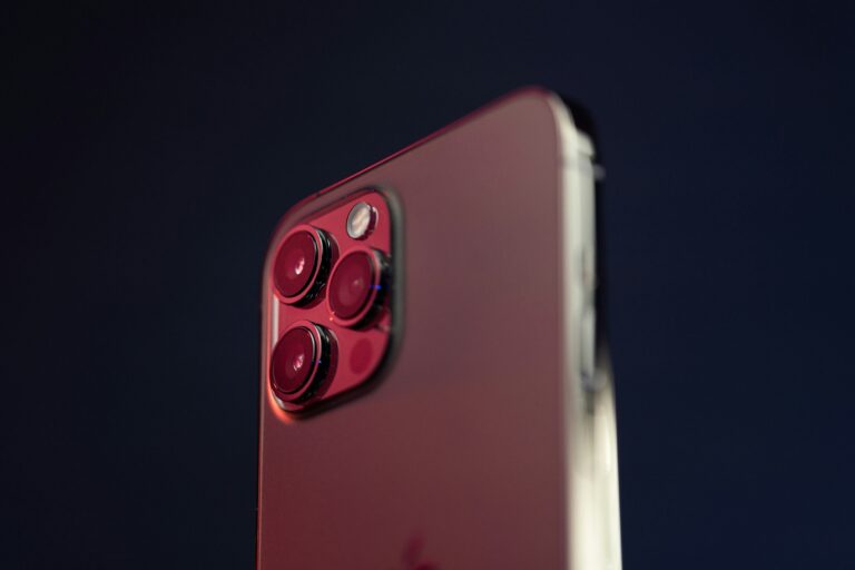Sube Apple precios para intercambio de iPhones usados