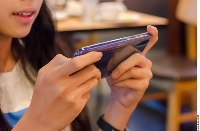 Escuelas sin celulares, una propuesta