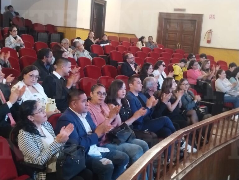 Concluyen diplomado en educación contemporánea 16 profesionistas