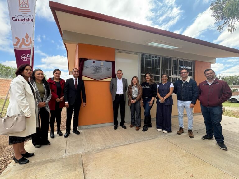 Entregan aula didáctica a jardín de niños de Guadalupe