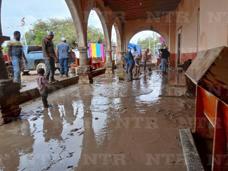 Lluvia deja fuertes afectaciones en El Mezquite