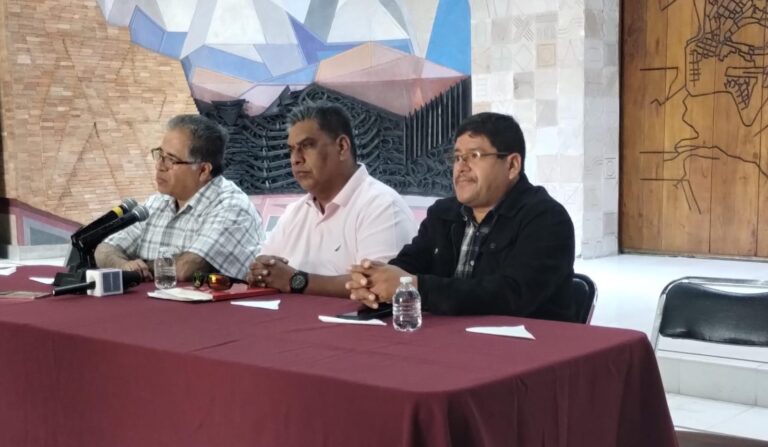 Ayuntamientos piden apoyo por adeudos con el IMSS