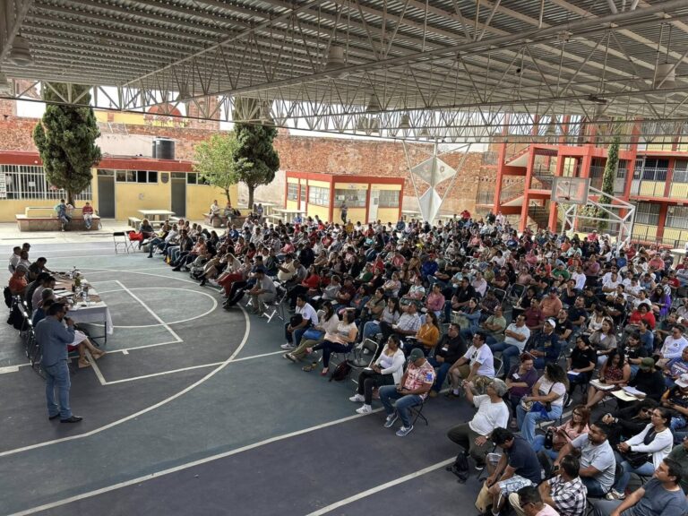 Vota SNTE 34 a favor de continuar con paro magisterial