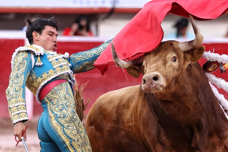 Anuncian dos corridas de toros en Caxuxi 2025