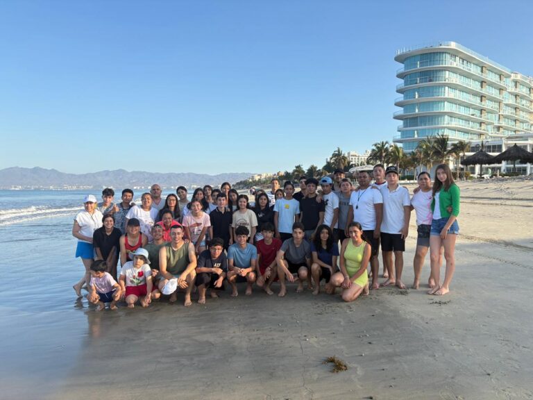 Participan zacatecanos en Campamento Recreativo en Nayarit