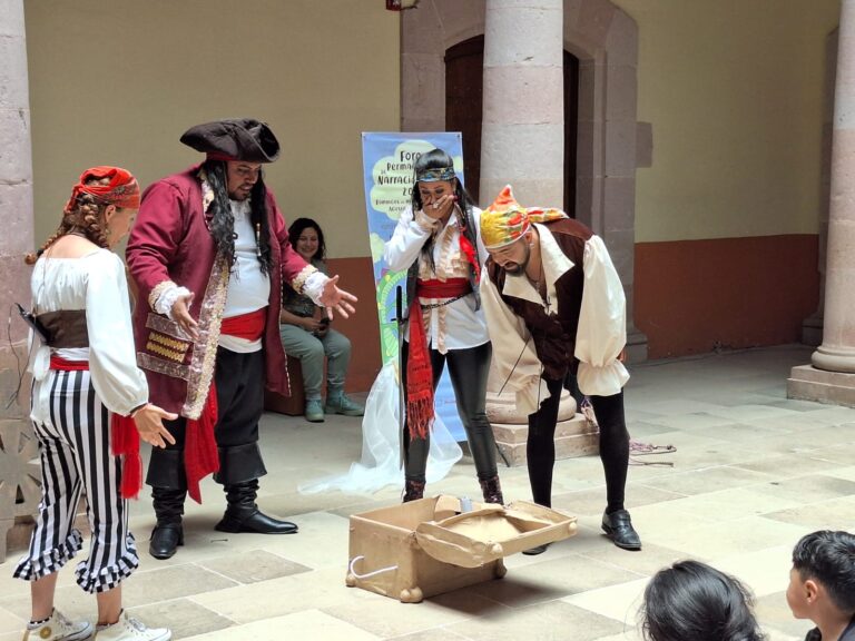 Convierten museo en barco pirata