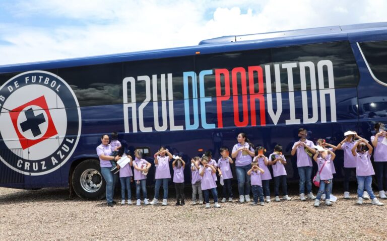 Convive Cruz Azul con niños de Casa Cuna «Plácido Domingo»