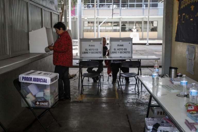 Acusa México injerencismo de misión de OEA; envía nota