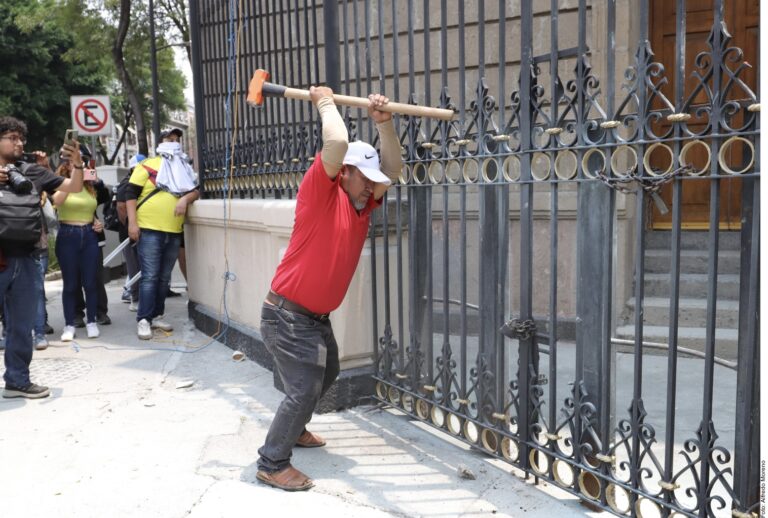 Grupo de maestros quiere provocar represión: CSP