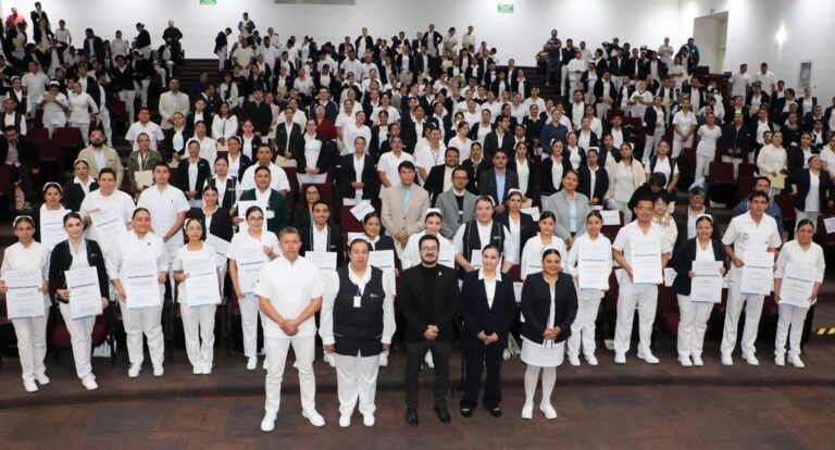 Realizan XIII Congreso de Investigación por pasantes de Enfermería