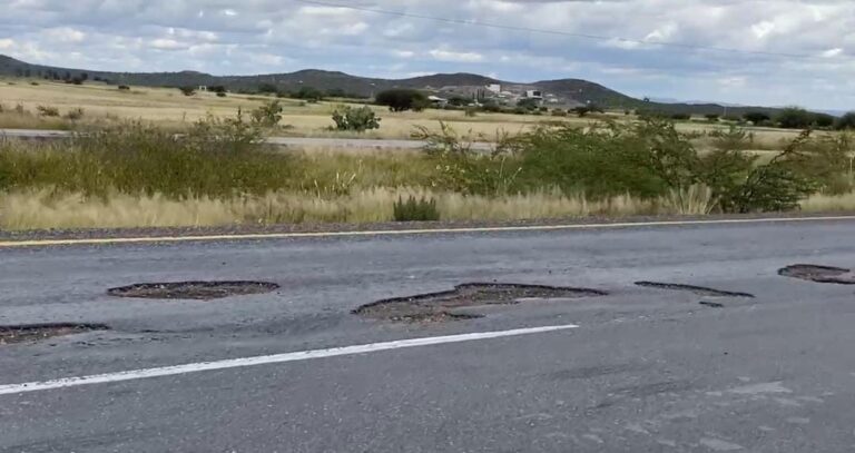 Reprochan alcaldes nulo apoyo para intervenir carreteras