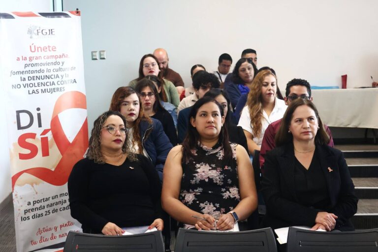 Reciben capacitación en Lengua, Género y Comunicación Institucional