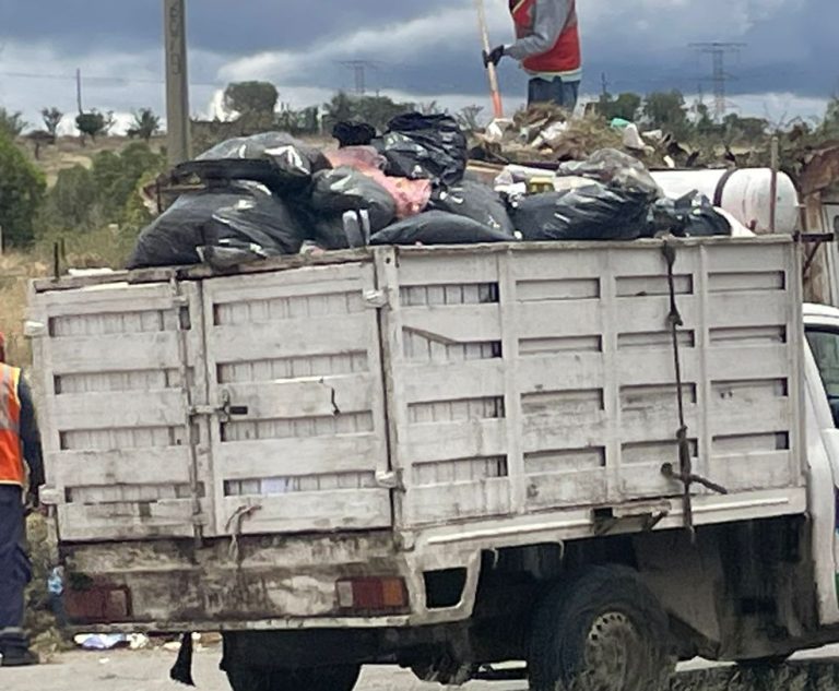 Cuatro juegos del TRI, 68 toneladas más de basura