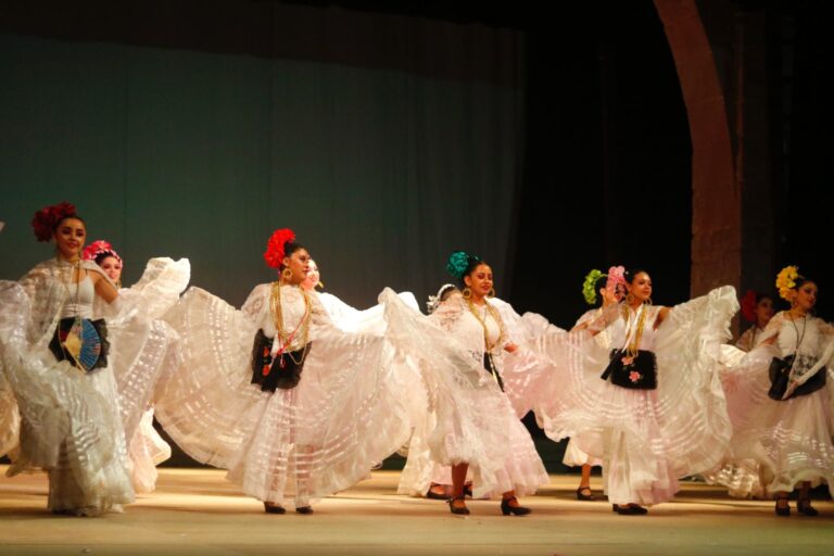 Invitan a celebrar el Día Internacional de la Danza