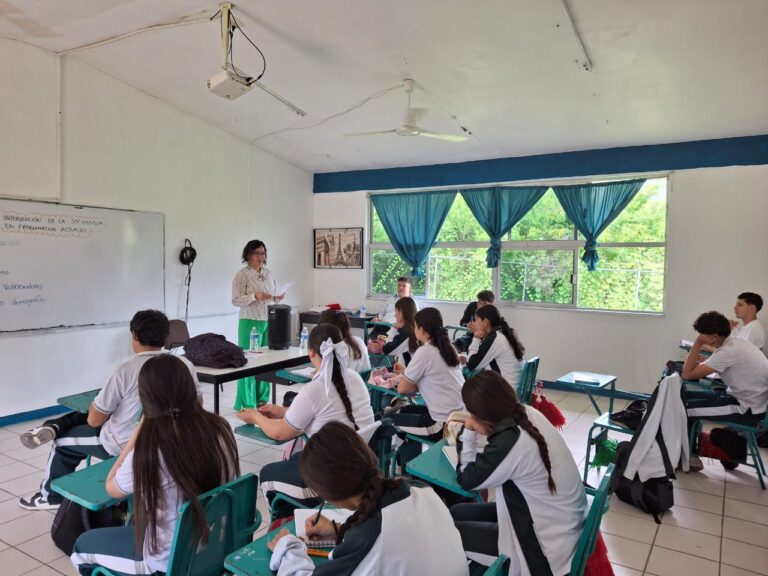 Comenzará Cobaez semestre de «manera normalizada»: director