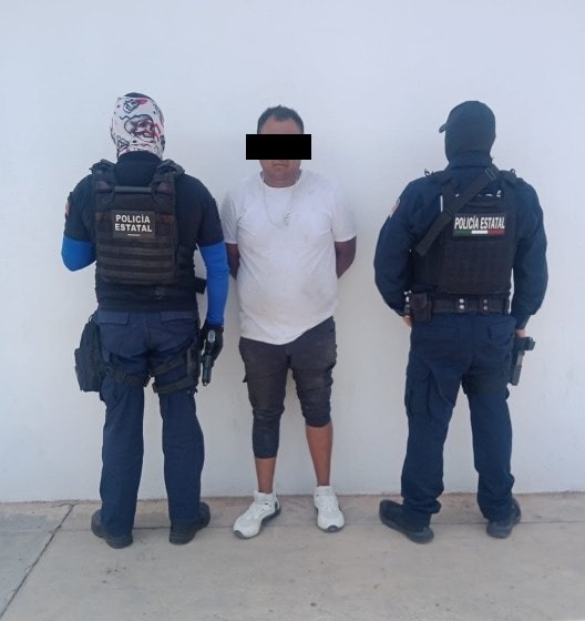 Detienen a hombre por posesión de droga