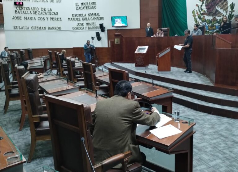 Diputada local propone prevenir la automedicación