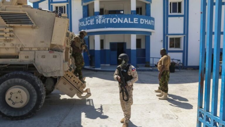 Ejército de Haití viene a México