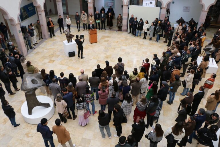 Llegan Luz infinita y Versus Amnesia al Felguérez