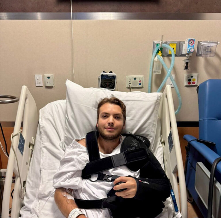 Javier Funtanet, en plena recuperación tras exitosa cirugía de hombro