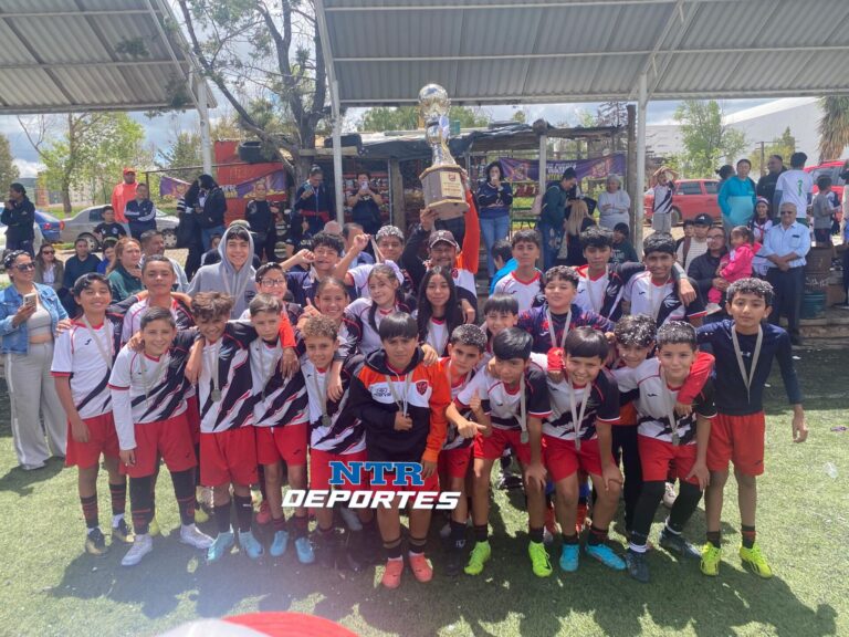 Tucitos le gana el título a Gallos