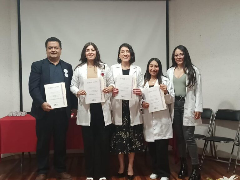 Celebra ISSSTE Zacatecas clausura de servicio social