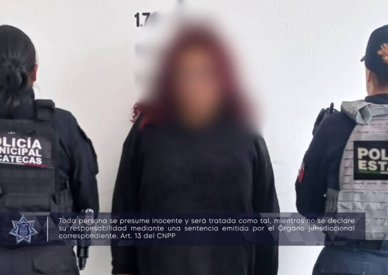 Las aseguran por robo a tienda departamental