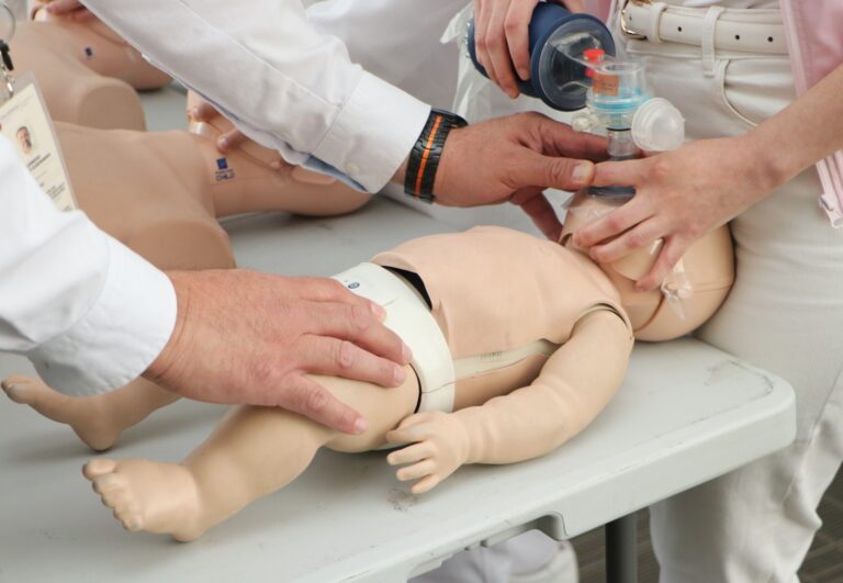 Capacitan a personal en Reanimación Cardiopulmonar Obstétrica