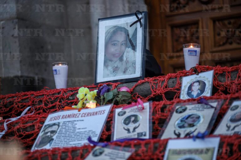 Buscadoras realizan velada por desaparecidos