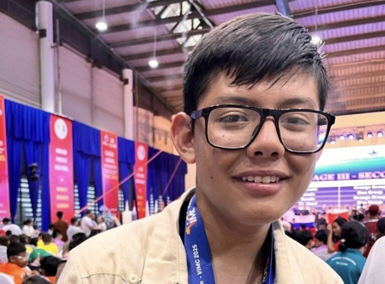 Gana zacatecano bronce por equipos en Olimpiada de Matemáticas